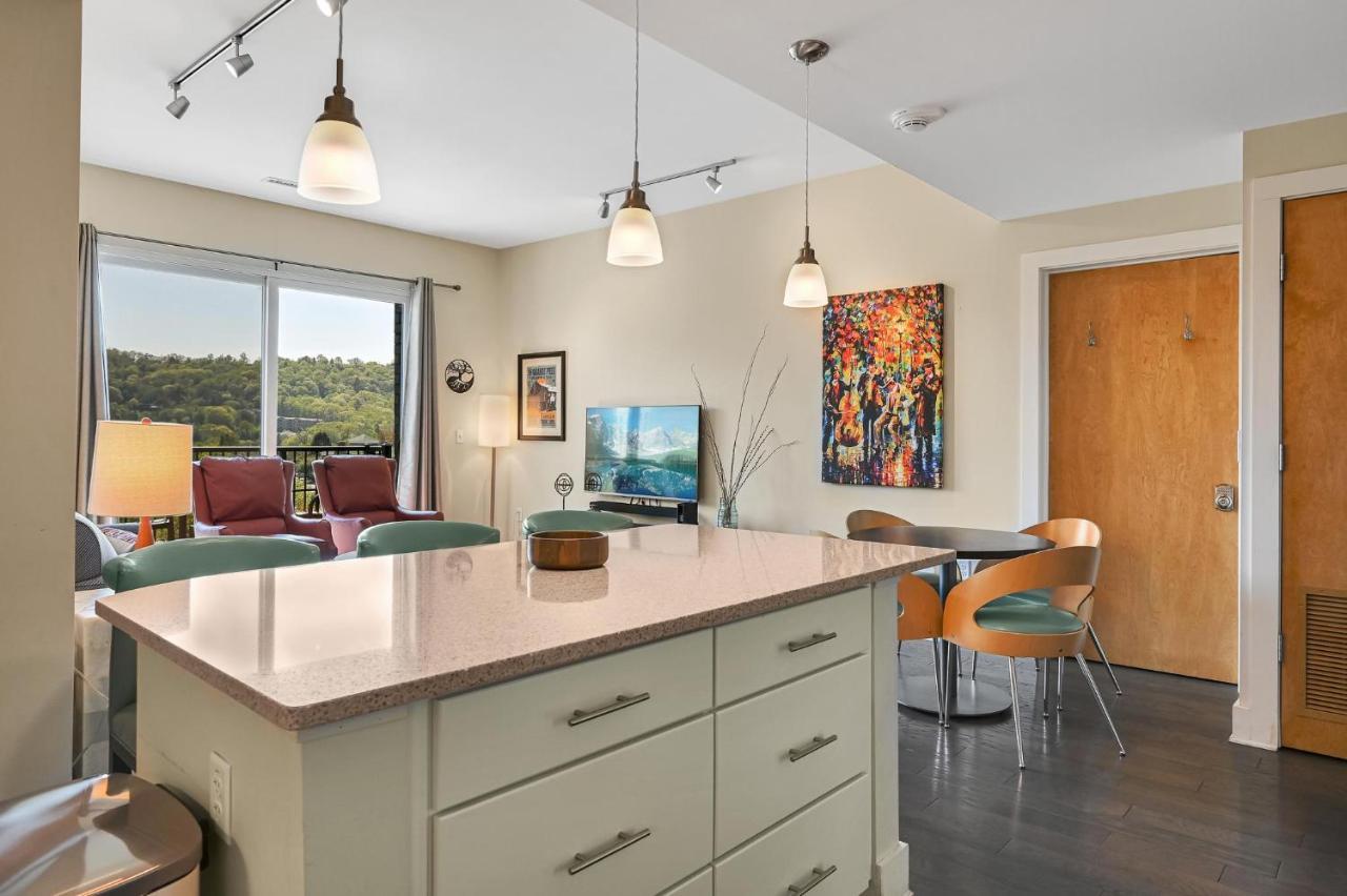 45 Asheland Avenue Unit 406 Holiday home *